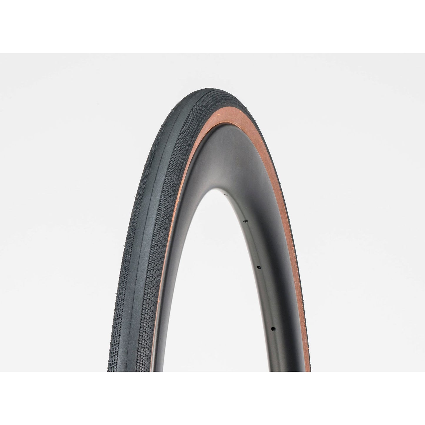 Bontrager R3 Hard-Case Lite TLR Road Tyre – P&A from Fife Cycles
