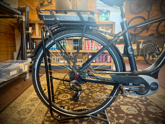 Used Cube Town Hybrid – Large