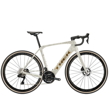 Trek Domane+ SLR 9 2026 – eroad bikes – Era White/Supernova Marble