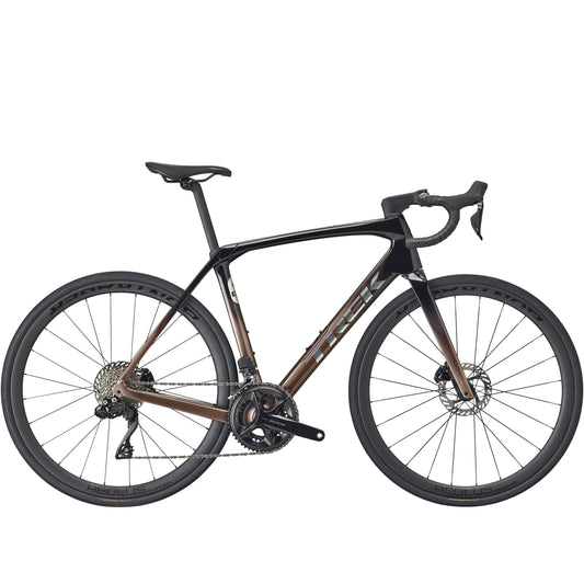 Trek Domane SL 6 GEN 4 2026 – Carbon Road – Dark Star to Bronze Age Fade