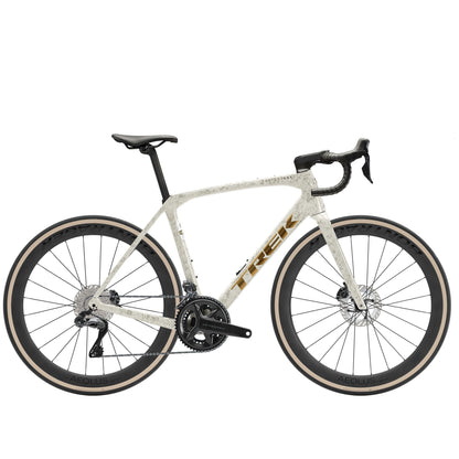 Trek Domane SLR 7 GEN 4 2026 – Carbon Road – Era White/Supernova Marble