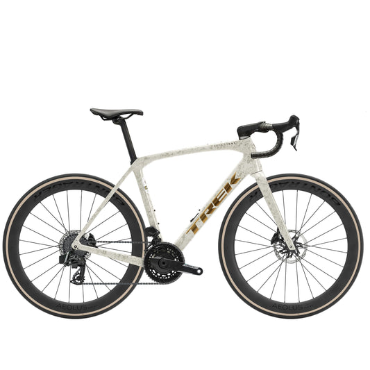 Trek Domane SLR 7 AXS GEN 4 2026 – Carbon Road – Era White/Supernova Marble