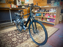 Used Cube Town Hybrid – Large