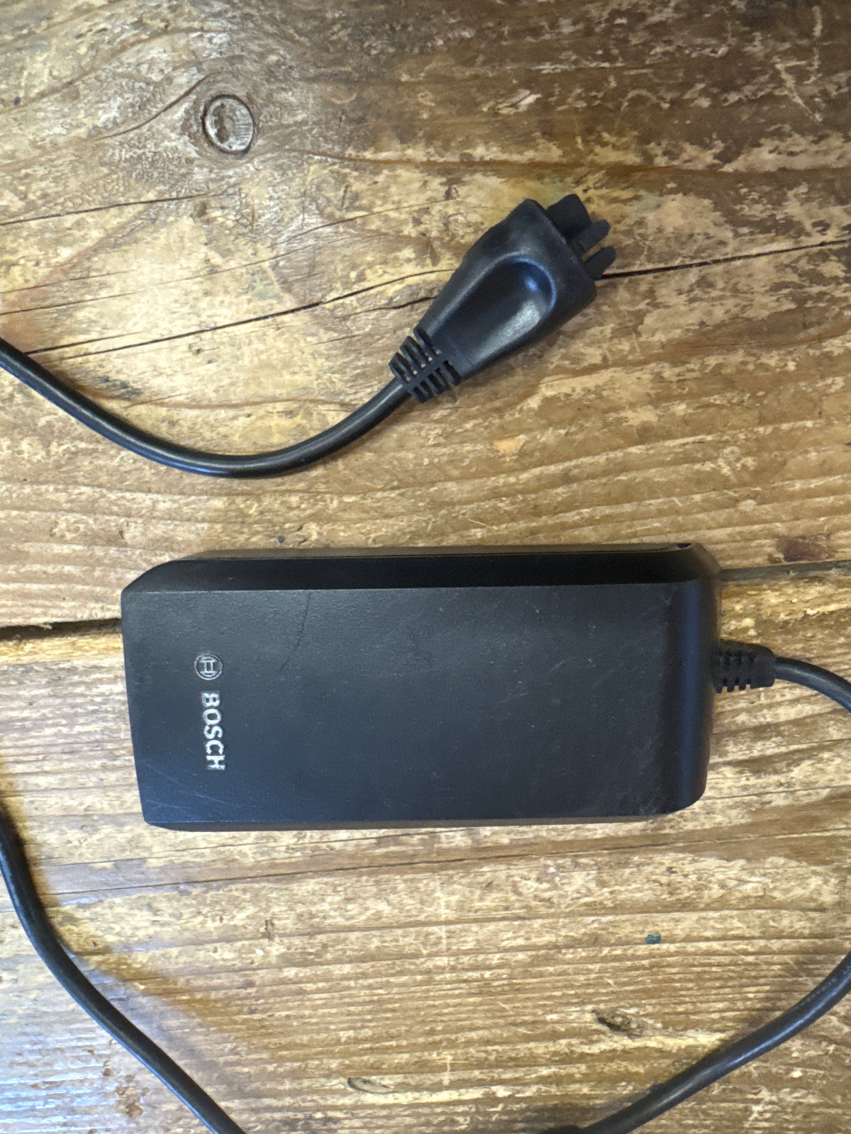 Bosch Standard Charger 4A (BCS220) - Used