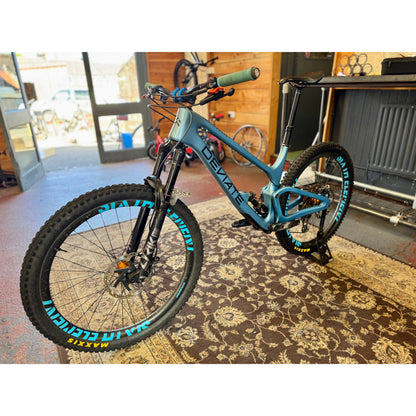 Deviate Highlander 2022