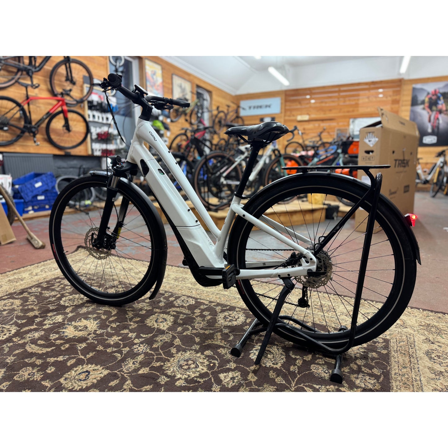 Specialized 2021 Turbo Como 3.0 700C – Low-Entry  Size Small Electric Hybrid Grade B