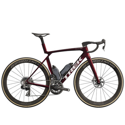 Trek Madone SLR 9 AXS GEN 8 2026 – Carbon Road – Carbon Red Smoke