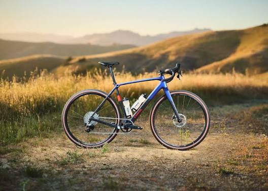 3 Hour road/gravel bike rental